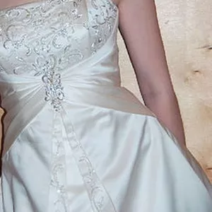 свадебное платье в хорошем состоянии