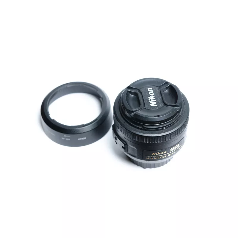 Объектив Nikon AF-S 35mm f/1.8G DX Nikkor 2